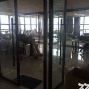 280平办公地点对外出租，交通便利环境优美