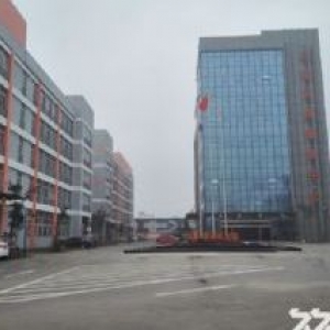 2100平办公地点对外出租，价格很低哦