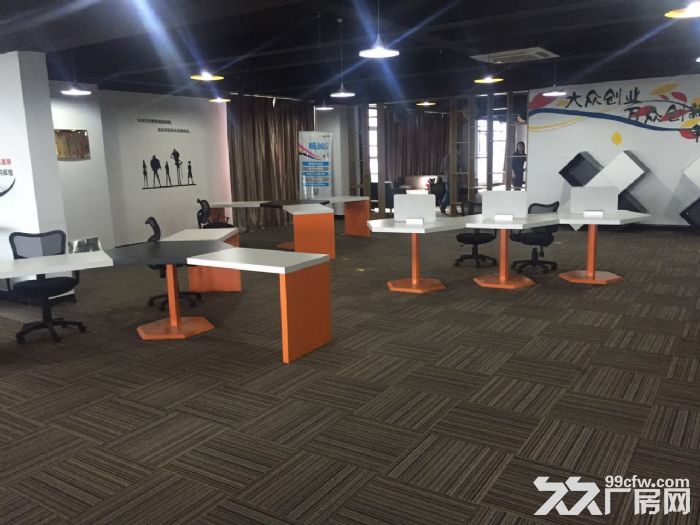 405平办公地点，交通便利，环境优美