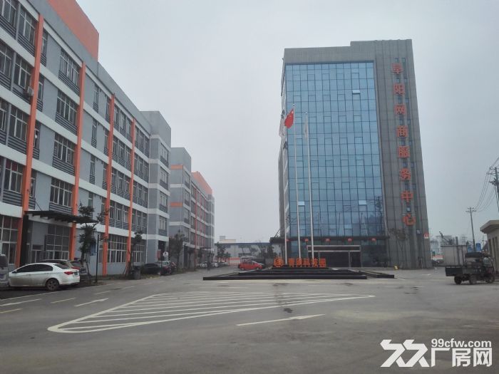 2100平办公地点对外出租，价格很低哦