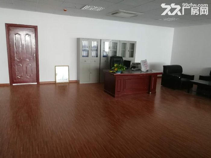 915平精装修厂房带办公室出租-图3